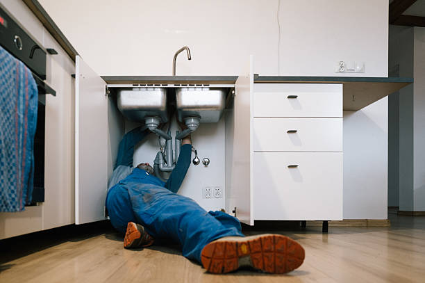 Professional Plumbing technician working in State Line, PA